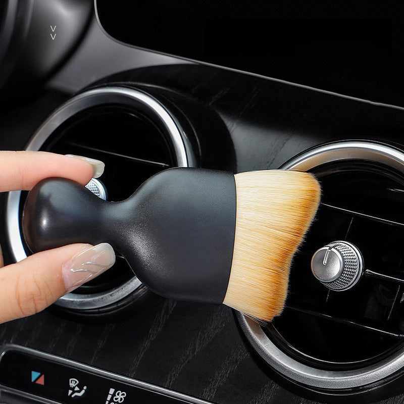 Outils de nettoyage pour l'intérieur de la voiture