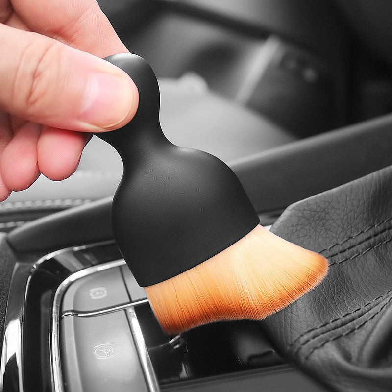 Outils de nettoyage pour l'intérieur de la voiture