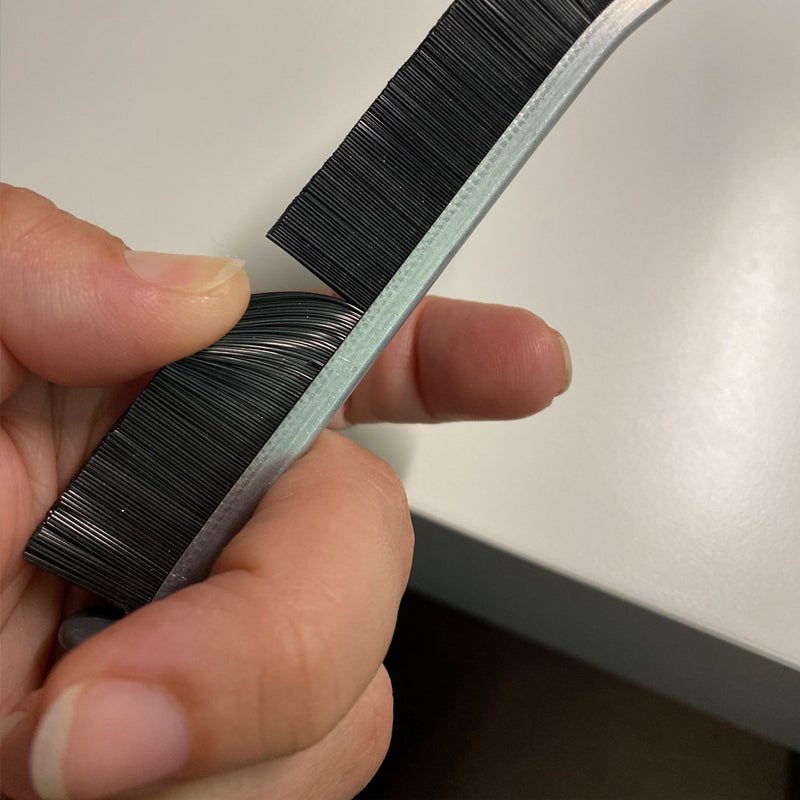 Brosse de nettoyage des interstices